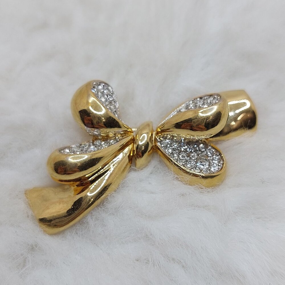 Vintage Nina Ricci Gold plated Ribbon Motif Brooch w/ stones Brooch